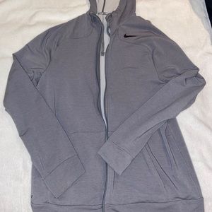 NIKE DRI- FIT SWEATSHIRT